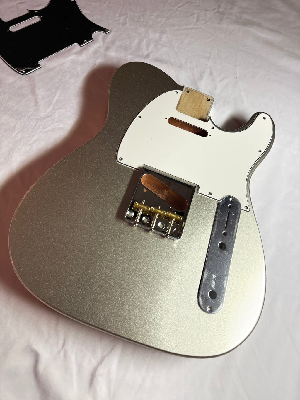 Tele-Style Alder Guitar Body – Metallic Silver Gloss Poly Finish, USA Spec